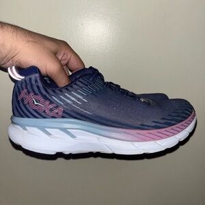 Hoka One One Clifton 5